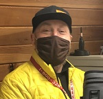 employee with mask on